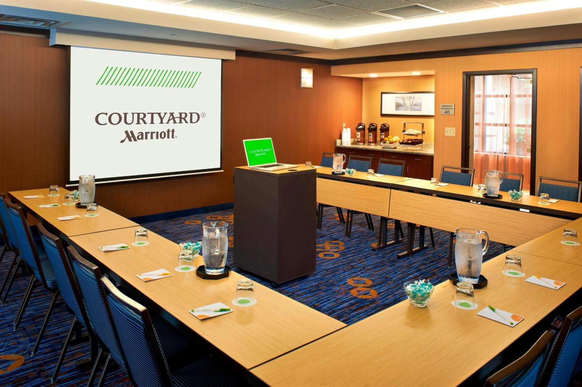 Courtyard Cincinnati Covington Eksteriør billede